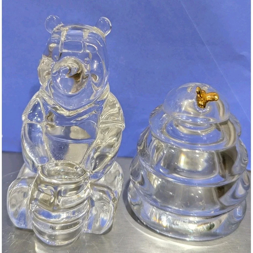 LENOX WINNIE THE‎ POOH Crystal Glass Salt & Pepper Shaker Set. Pooh & Honey Pot